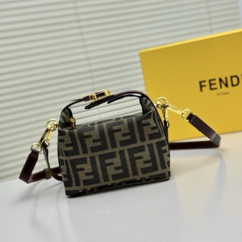 【AT6183】Fendi（フェンディ）の花柄お弁当箱バッグ - レトロなクラシックデザイン、上品なエレガンスを演出する | Fendi Roma