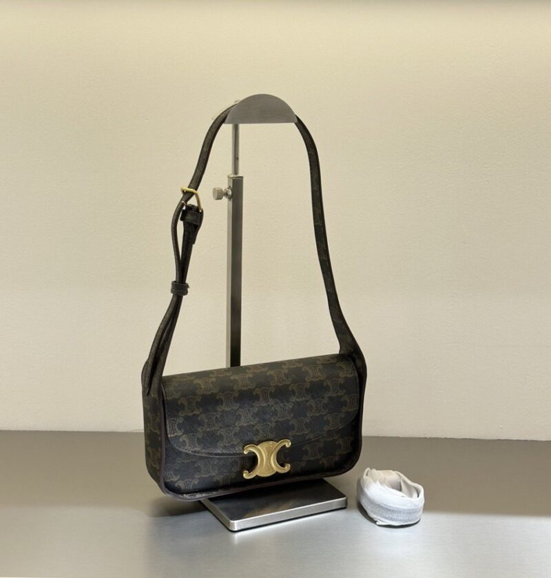 【AT6205】Celineセリーヌのエナメル型押し牛革アクセサリーバッグ | Celine