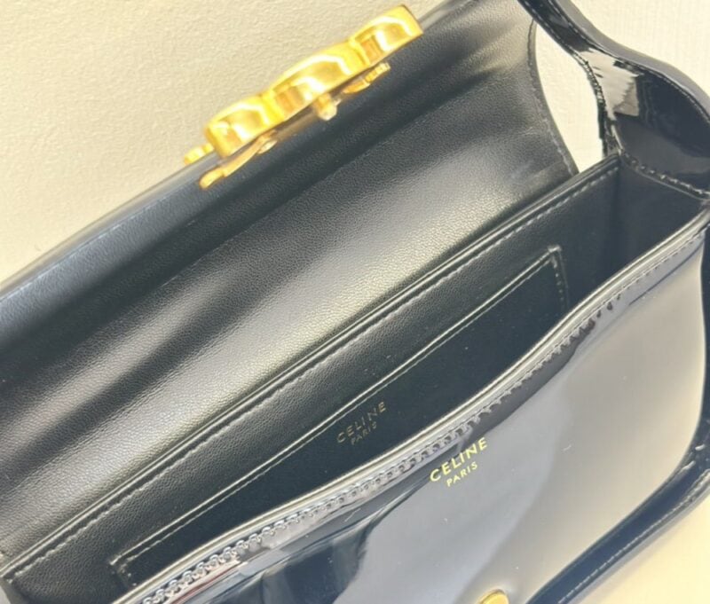 【AT6206】セリーヌパテントレザークラッチバッグ - 贅沢なエレガンスとモダンなデザイン | Celine Paris
