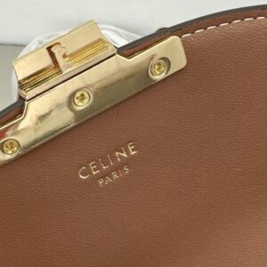 【AT6208】セリーヌトリオンフキャンバスバッグ - フレンチエレガンスと都会のトレンドを極める | Céline
