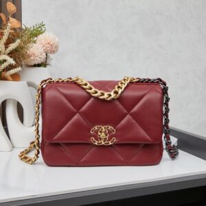 【AT6233】シャネル19番シリーズ ワインレッド ダイヤモンド柄チェーンバッグ | Chanel