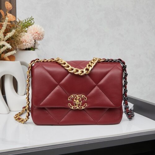 【AT6233】シャネル19番シリーズ ワインレッド ダイヤモンド柄チェーンバッグ | Chanel