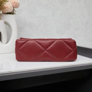 【AT6233】シャネル19番シリーズ ワインレッド ダイヤモンド柄チェーンバッグ | Chanel
