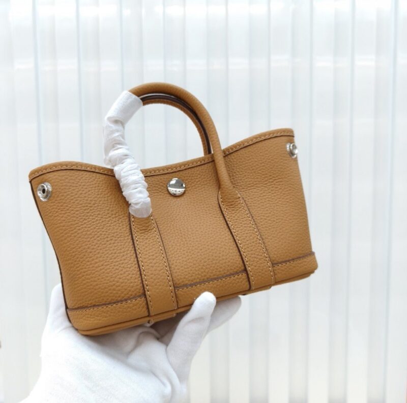 【AT6236】ガーデンシリーズ：小さな贅沢なミニハンドバッグ | Hermes