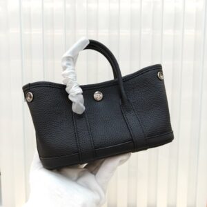 【AT6238】エルメス - ミニハンドバッグ、黒い牛革、軽奢なエレガンス | Hermes