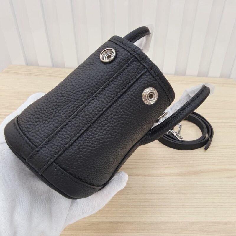 【AT6238】エルメス - ミニハンドバッグ、黒い牛革、軽奢なエレガンス | Hermes