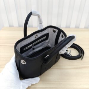 【AT6238】エルメス - ミニハンドバッグ、黒い牛革、軽奢なエレガンス | Hermes