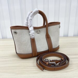 【AT6239】ミニハンドバッグ - ファッションと実用性のバランスが絶妙なアート作品 | Hermes Paris