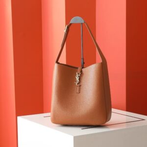 【AT6254】サンローラン(YSL)のシンプルクラシックアンダーアームバッグ | YSL