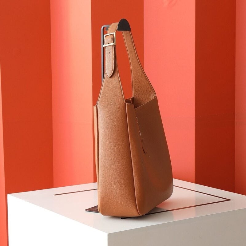 【AT6254】サンローラン(YSL)のシンプルクラシックアンダーアームバッグ | YSL