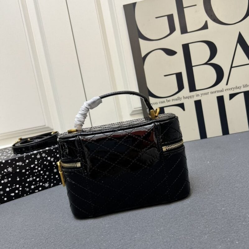 【AT6278】YSL ブラックダイヤモンド柄エンボスミニボックスバッグ | YSL