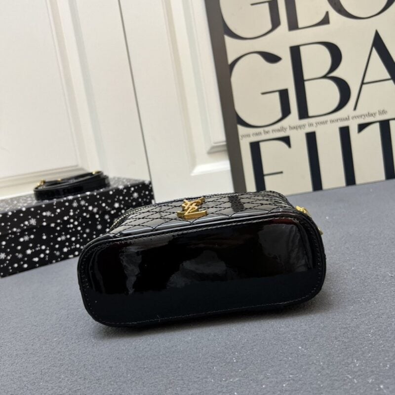 【AT6278】YSL ブラックダイヤモンド柄エンボスミニボックスバッグ | YSL