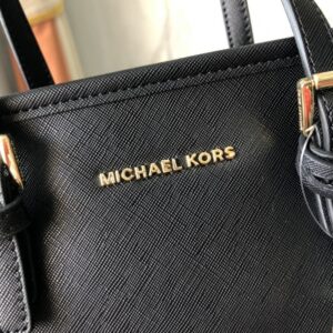 【AT6287】マイケル・コースのクラシックなブラックレザーミニトートバッグ | MK