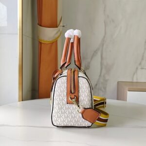 【AT6292】マイケル・コース Michael Kors レザーボストン形バッグ エレガントで都会的なファッションアイコン | MK
