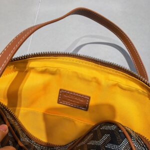 【AT6310】ゴヤール(Goyard)のシグネチャーハンドバッグ - レザーデザインと大人のエレガンス | Goyard Paris