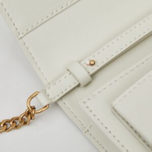 【AT6336】YSLチェーンバッグ - レザー素材のエレガントな22x12x4サイズ | Saint Laurent Paris