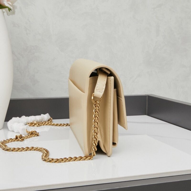 【AT6338】YSLのクラシックチェーンバッグ - 優雅なクリーム色デザイン、豪華なファッションアクセサリー | YSL