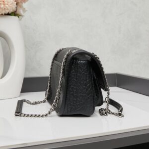 【AT6339】YSL ニキミニショルダーバッグ - 高級感と実用性を兼ね備えたファッションアイテム | Yves Saint Laurent