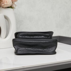【AT6339】YSL ニキミニショルダーバッグ - 高級感と実用性を兼ね備えたファッションアイテム | Yves Saint Laurent