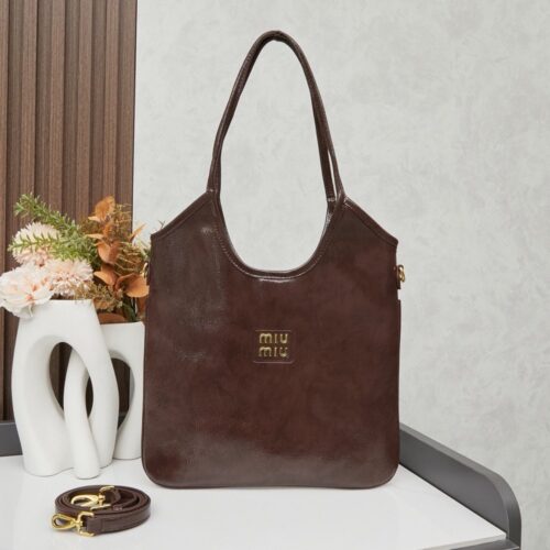 【AT6426】ミュウミュウ Ivyシリーズハンドバッグ - 贅沢なオイルレザー素材、優雅なデザイン | Miu Miu