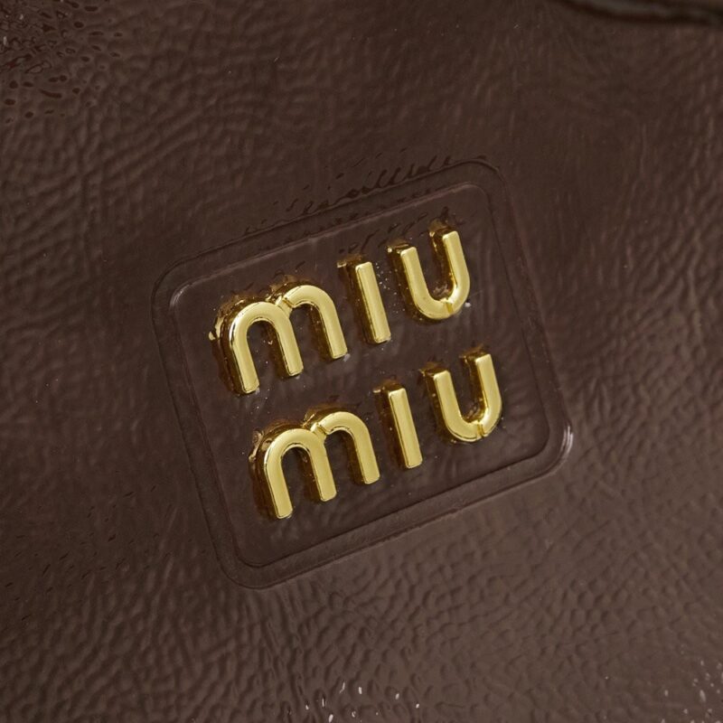 【AT6426】ミュウミュウ Ivyシリーズハンドバッグ - 贅沢なオイルレザー素材、優雅なデザイン | Miu Miu