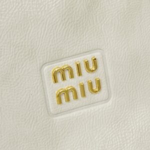 【AT6427】ミュウミュウIvyハンドバッグ-ワックス仕上げの高級レザーバッグ | Miu Miu