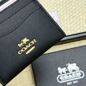 【AT7070】Coachコーチ ミニカードケース レザー素材 精巧なデザイン | Coach
