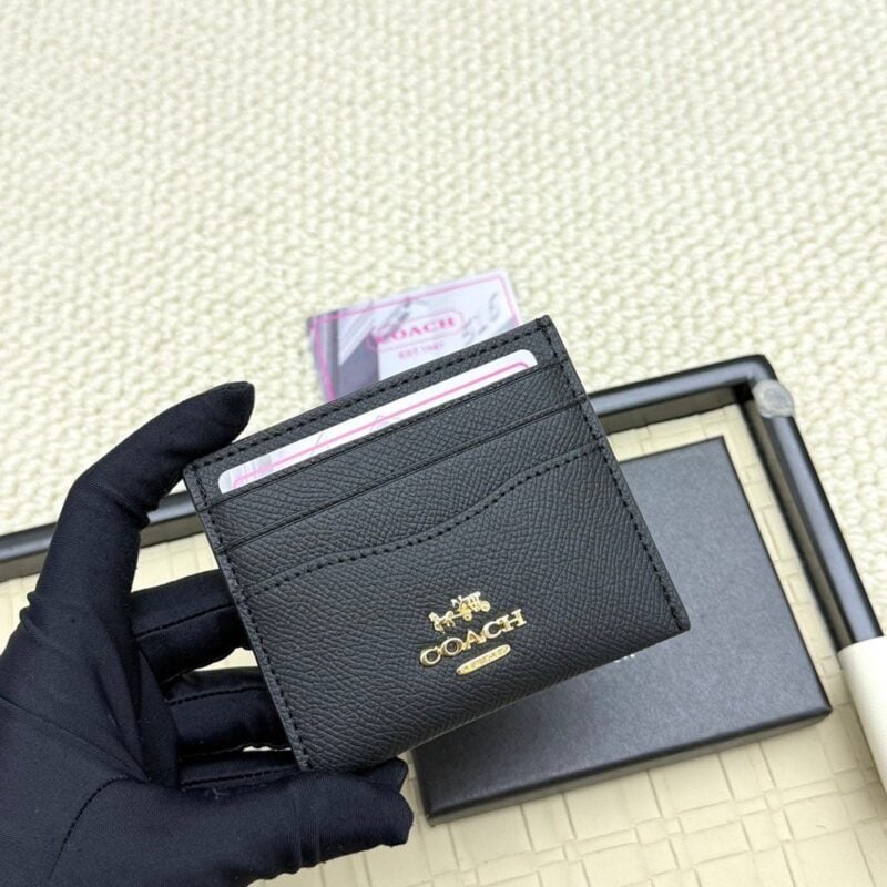 【AT7070】Coachコーチ ミニカードケース レザー素材 精巧なデザイン | Coach