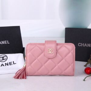 【AT7095】シャネルのラムスキンウォレット - ピンクのクラシックなダイヤ柄デザイン | Chanel Paris