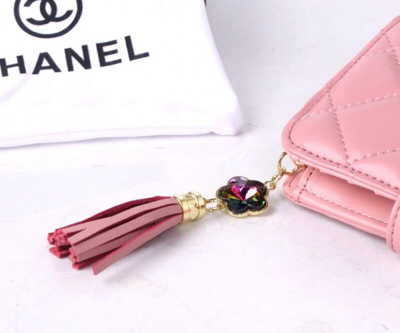 【AT7095】シャネルのラムスキンウォレット - ピンクのクラシックなダイヤ柄デザイン | Chanel Paris