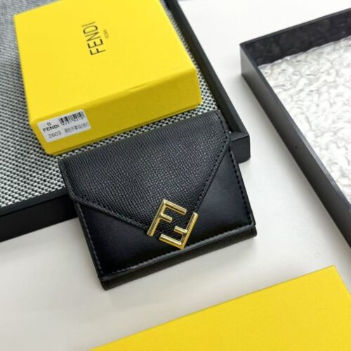 【AT7117】FENDIフェンディ FF Diamondsシリーズ 高級小牛革三つ折り財布 - 傑作 | Fendi Roma