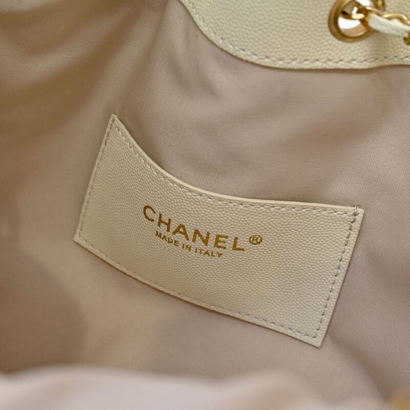 【AT7138】シャネルのクラシックな牛革ドット柄アンダーバッグ - ヴィンテージブラック＆ゴールド【日本語】Chanel Classic Leather Dot Pattern Under Bag - Vintage Black & Gold | Chanel Paris