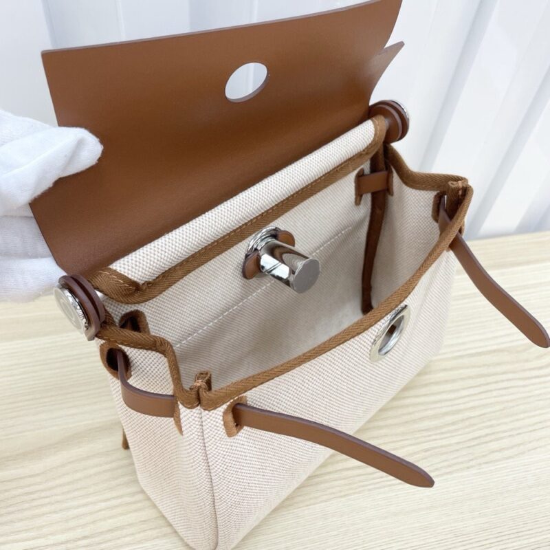 【AT7146】ヘルバッグミニ：エレガントなデイバッグ、上品な都会の女性に最適なバッグ | Hermès