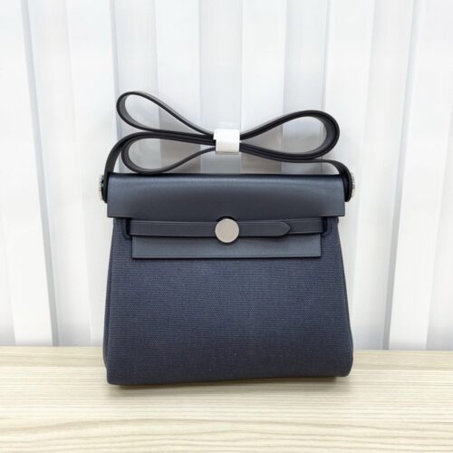 【AT7149】ミニハンドバッグ 仔牛革と純綿 生地 ダークグレー Prada | Hermes