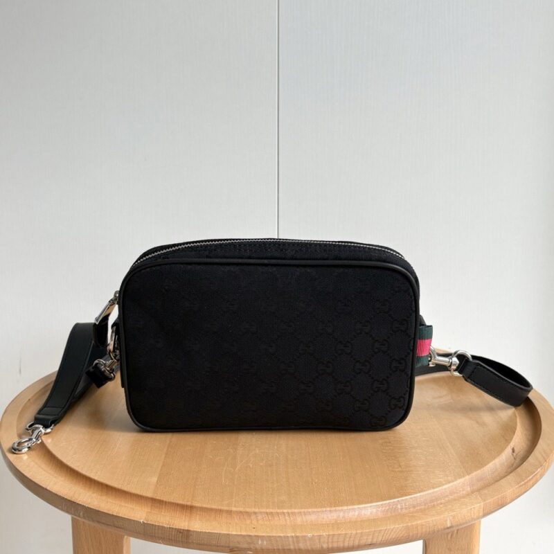 【AT7158】グッチのブラックカメラバッグ: 上品で控えめな贅沢なスタイルを体現する | Gucci Firenze