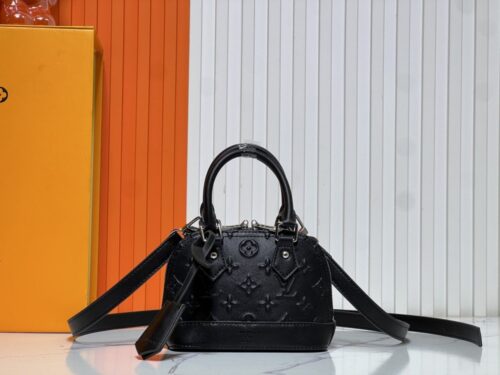 【AT7216】ルイ・ヴィトン モノグラムエンボス ナノアルマ貝殻バッグ | LV