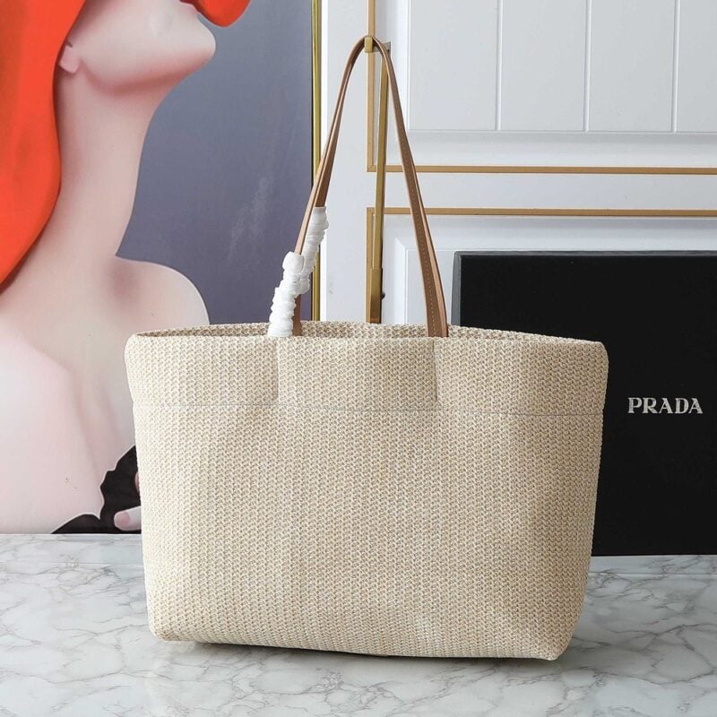 【AT7222】プラダ（Prada）ミラノ編みトートバッグ、夏の高級ファッション | Prada Italy