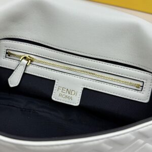 【AT7229】フェンディ Fendi クラシックなバゲットバッグ - 優雅な美学と贅沢さを演出 | Fendi