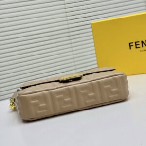 【AT7230】フェンディ バケットバッグ - クラシックで豪華なファッションの代表作 | Fendi Roma