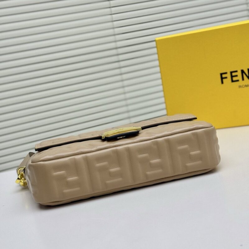 【AT7230】フェンディ バケットバッグ - クラシックで豪華なファッションの代表作 | Fendi Roma
