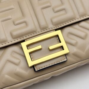 【AT7230】フェンディ バケットバッグ - クラシックで豪華なファッションの代表作 | Fendi Roma