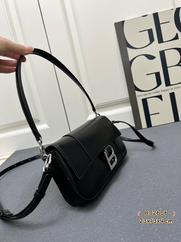 【AT7253】高級メゾンの贅沢な黒革バッグ、エレガントなファッションアイテム2025 | Balenciaga