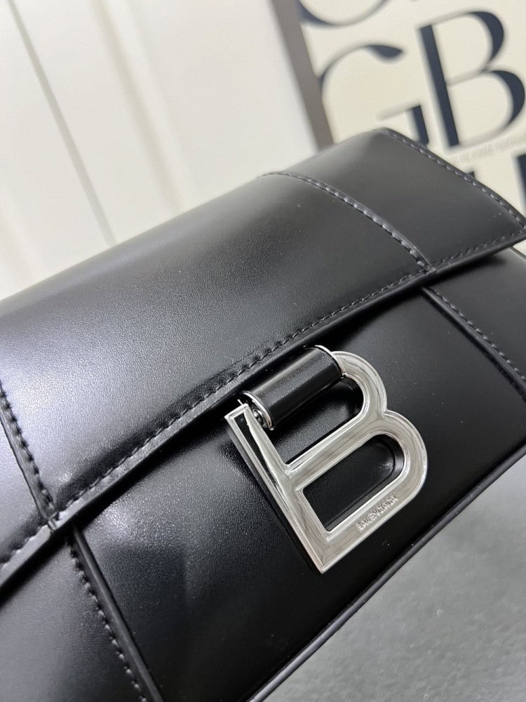 【AT7253】高級メゾンの贅沢な黒革バッグ、エレガントなファッションアイテム2025 | Balenciaga