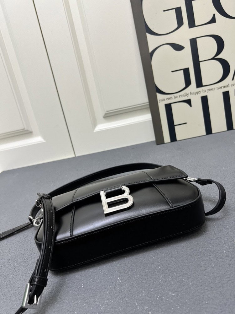 【AT7253】高級メゾンの贅沢な黒革バッグ、エレガントなファッションアイテム2025 | Balenciaga