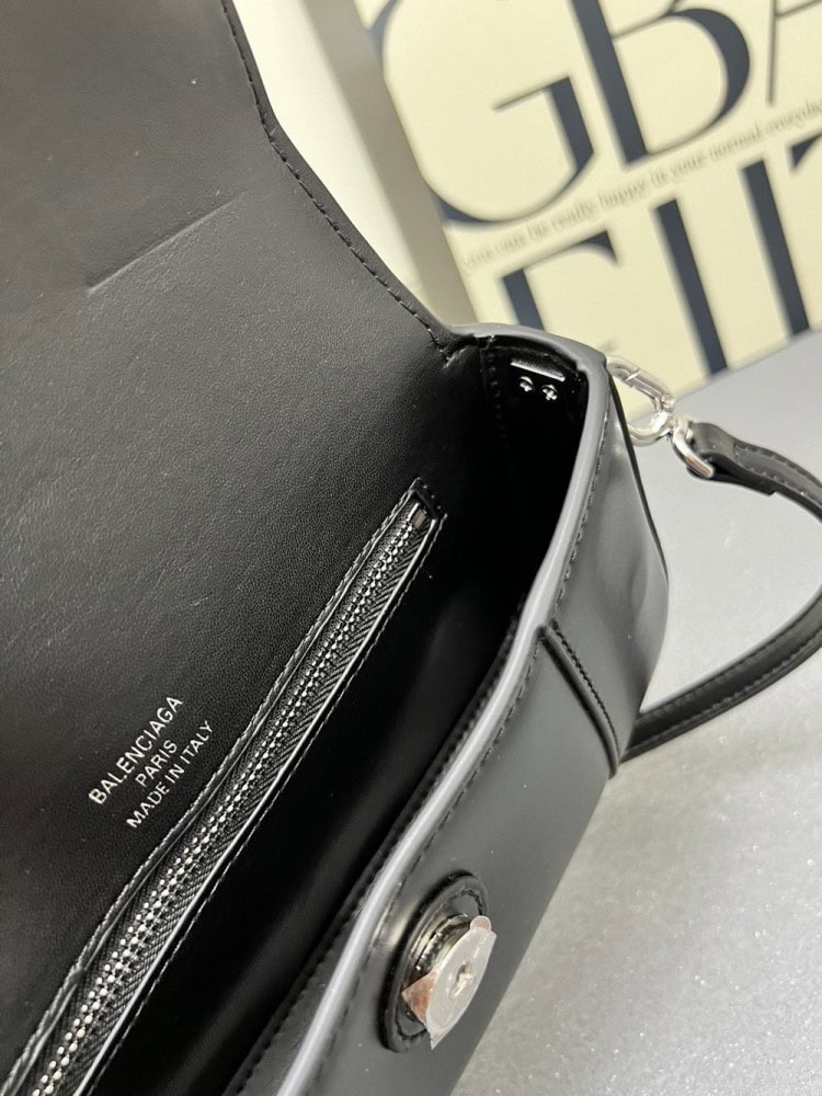 【AT7253】高級メゾンの贅沢な黒革バッグ、エレガントなファッションアイテム2025 | Balenciaga
