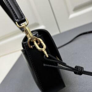 【AT7257】パリ ジュゼッテ Hourglass シリーズ 純正牛革腋下バッグ 黒色 ライトマチュアスタイル向け | Balenciaga