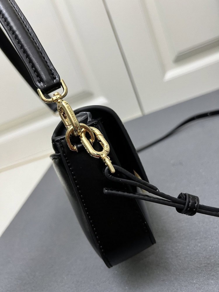 【AT7257】パリ ジュゼッテ Hourglass シリーズ 純正牛革腋下バッグ 黒色 ライトマチュアスタイル向け | Balenciaga