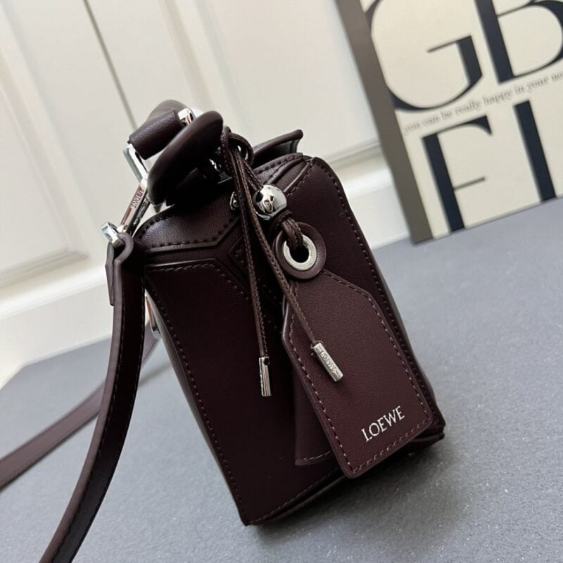 【AT7262】Loewe（ロエベ）Puzzleシリーズ：ナッパカーフスキン製ブラウンショルダーバッグ | Loewe Madrid