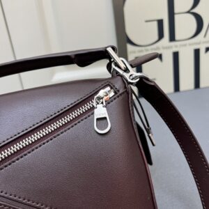 【AT7262】Loewe（ロエベ）Puzzleシリーズ：ナッパカーフスキン製ブラウンショルダーバッグ | Loewe Madrid