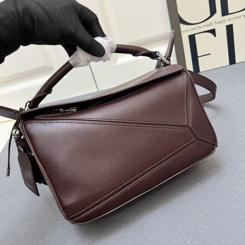 【AT7262】Loewe（ロエベ）Puzzleシリーズ：ナッパカーフスキン製ブラウンショルダーバッグ | Loewe Madrid